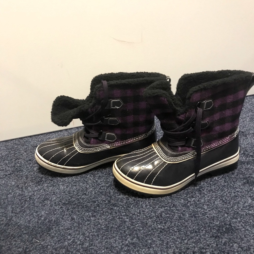 Skechers Purple Plaid Snow boots